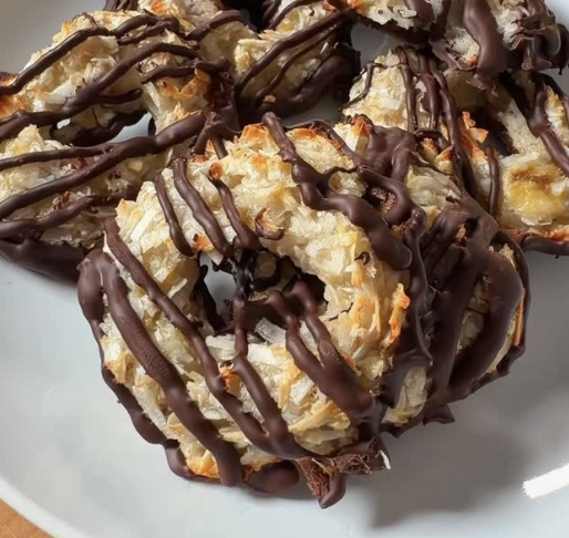 3-Ingredient Banana Coconut Samoa Cookies